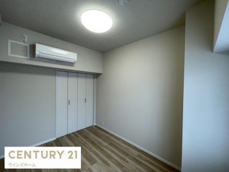 �m�� �V���v���ȗm���͖�4.5���B�G�A�R���A�N���[�[�b�g�����ł��I