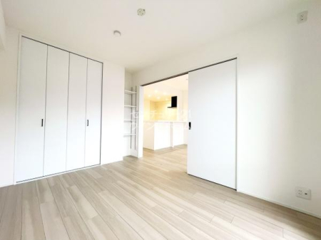 �m�� ���r���O�ɂ͗m�����אځB���q�l�������������͕������L���āA�傫�ȗV����u����̂ł̂т̂тƗV�΂��Ă������܂��I����������Ԏd�؂�����ċ����ɂ���ȂǁA���Ƒ��̕ω��ɍ��킹�ĊԎ��̕ύX���\�ł��I