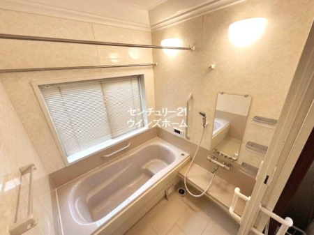 ���� �o�X���[���͐g�̂�􂤂����ł͂Ȃ�����̔���������났�̏ꏊ�ł��B���������@�t���Ȃ̂ŉJ�̓���ԕ��̎����͈ߗފ������Ƃ��Ă��劈�􂵂܂��I��CG���H�Ő��ʗp��������Ă��܂�