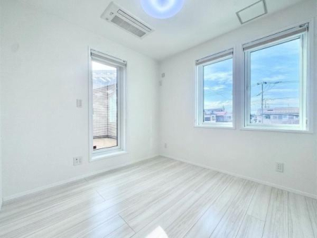 �Q�� �o���R�j�[�ɖʂ������邢�m���͖�7.5���B�x�b�h��u���Ă���Ƃ肠��L���ŐQ���ɂ҂�����ł��I�E�H�[�N�C���N���[�[�b�g�t���ł��������X�b�L���Еt���܂��B