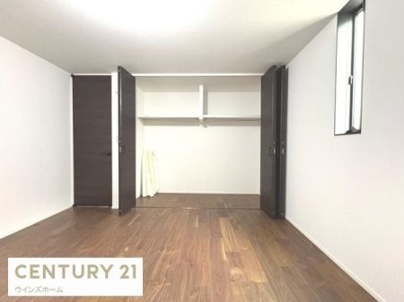 ���r���O�ȊO�̋��� 7.5���[�˂͎��[�X�y�[�X�Ƃ��Ă��A�����Ƃ��ĉƑ����߂����������ɂ��Ă�OK�I�N���[�[�b�g�t���Ŏ��[���^�b�v���m�ۂ���Ă��܂��I