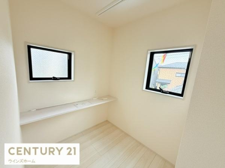 ���̑����� ���󕨂������񂾂�A�Ǝ��X�y�[�X�Ƃ��Ă��g�����F�X�ȑ���J�E���^�[�t���I