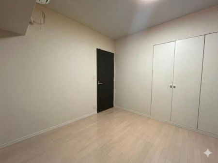 �Q�� ��Q���ɂ������߂̗m���B���[�t���ŁA�_�u���x�b�h��u���Ă���Ƃ肪����܂��B�i�摜��AI�ɂ�蕨�������Ă��܂��B�j