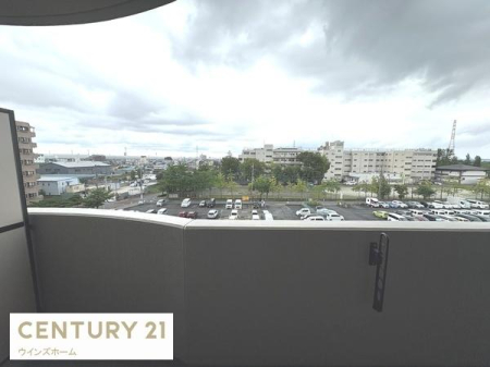 �o���R�j�[ �z������ǍD�ȃo���R�j�[�B���󕨂������Ղ花���āA���������K�ł��B