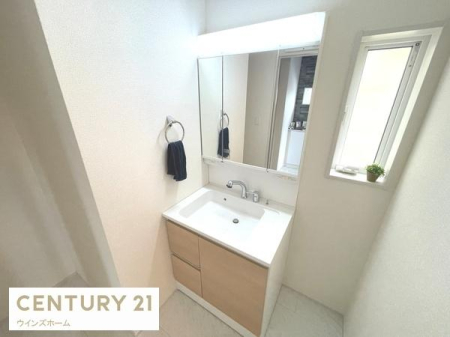 ���ʑ�E���ʏ� ���ʎ��͂�Ƃ肠��L���Ŗ����̏��������K�ł��B���ʑ���[�ɂ́A������p�i��X�L���P�A�p�i�Ȃǂ���������[�ł���悤�X�y�[�X���[�����Ă��܂��I