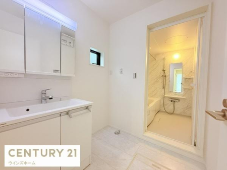 ���ʑ�E���ʏ� �L�X�Ƃ������������ӂ����ʎ��I���t���̐��ʉ��ϑ�Ŏ��[�͂����ɍ����A�����̎x�x�����K�ɂȂ�܂��B

