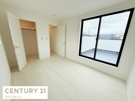 �m�� �o���R�j�[�ɖʂ����m����6.13���B�������聕���ʂ��̗ǂ��J���I�ȕ��͋C�I�E�H�[�N�C���N���[�[�b�g�����������X�b�L���Ƃ�����ԁI