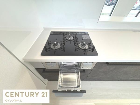 �L�b�`�� 3���K�X�R�����{�O�������̗p���A�����������\�B�������̌������オ��@�\�I�Ő������̂���L�b�`���B