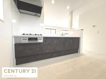 �L�b�`�� �J�����̂���ΖʃJ�E���^�[�L�b�`�����̗p�B���r���O�E�_�C�j���O�Ƃ̈�̊�������A�q�ǂ��������A���Ƒ��Ƃ̂Ȃ���������Ȃ��炨�������y���߂܂��B
