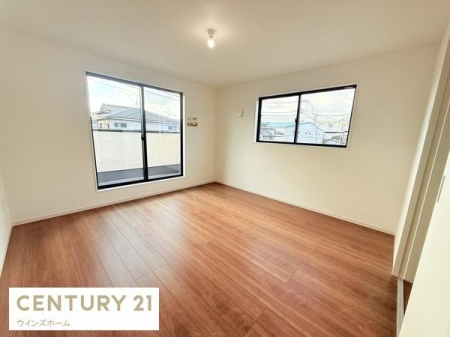 �m�� 8.1���̗m���̓x�b�h�������Ă��]�T�̂���L���ł��B3.3���̃h���X���[�������������[�ɍ���܂���I�o���R�j�[�ɖʂ��A�z������ǍD�ł��I