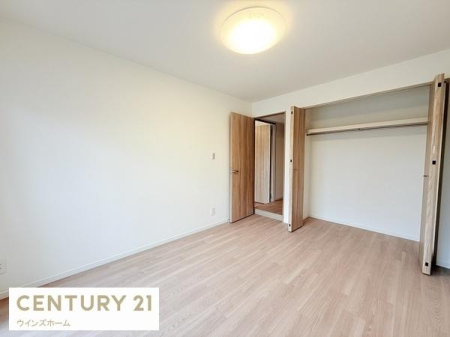 �m�� ��Ƃ肠���6.3���m���B��e�ʂ̃N���[�[�b�g���������A�ו����������Ƒ��ɂ��҂�����ł��I