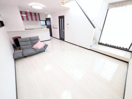���r���O ���Ƃ̎���ł���LDK��18���ƂЂ�т�I�ꕔ�ɏ��g�[�����������������ɂ����ł����������K�ȃ��r���O���������܂��I�����̋�C����������������D�������߂Ă����̂ł��q�l�₲�N�z�̕��ɂ����S�ł��B