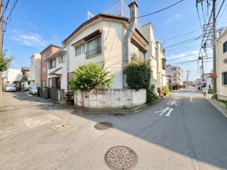 �O�ʓ��H�܂ތ��n�ʐ^ �ՐÂȏZ��X�ɂ��藎���������Z���I�����w��]���A���C�y�ɂ��⍇�����������B
