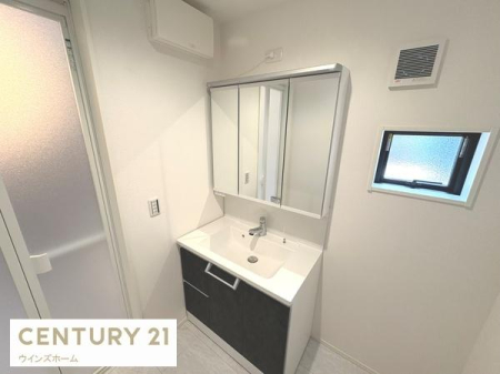 ���ʑ�E���ʏ� ���ʎ��͂�Ƃ肠��L���Ŗ����̏��������K�ł��B���ʑ���[�ɂ́A������p�i��X�L���P�A�p�i�Ȃǂ���������[�ł���悤�X�y�[�X���[�����Ă��܂��I