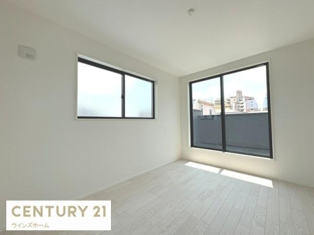 �m�� ������o���R�j�[�ɖʂ����m���͓�������ǍD�ȊJ���I�ȕ��͋C�I�N���[�[�b�g�����I