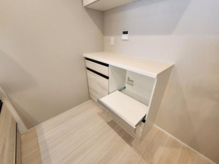 �L�b�`�� �y�{�H��z�ߘa8�N8�����{�V�K���m�x�[�V���������\��ł��I
LIXIL���V�X�e���L�b�`�������i�H��@�E�򐅊�����V�����[�������E�J�b�v�{�[�h�j