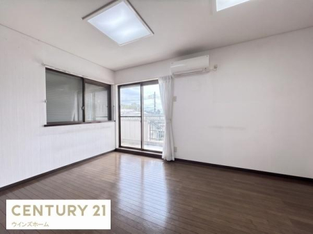 �m�� ��Ƃ肠��9���m���B��ɖʂ����傫�ȑ��͗z������ǍD�ł��B�N���[�[�b�g�����ł��I���ꕔCG���H�ŕ��������Ă���܂��B