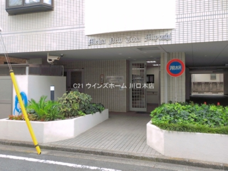 �G���g�����X -