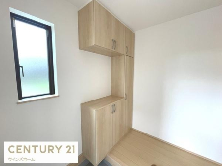 ���� ���邭�������̂��錺�ւ́A��e�ʂ̎��[�X�y�[�X�������A�C�⏬�����������萮���ł���@�\�I�ȋ�Ԃł��B