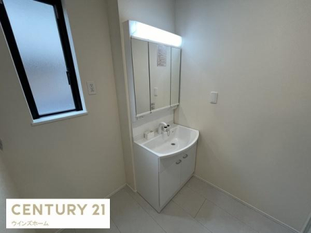 ���ʑ�E���ʏ� ���ʎ��͂�Ƃ肠��L���Ŗ����̏��������K�ł��B���ʑ���[�ɂ́A������p�i��X�L���P�A�p�i�Ȃǂ���������[�ł���悤�X�y�[�X���[�����Ă��܂��I�������芷�C���\���ɍs���܂��I