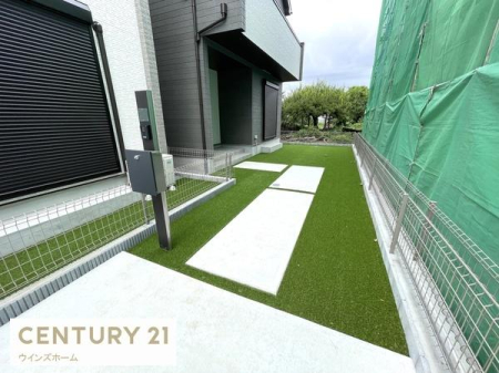 �� �z������ǍD�Ȓ�t���I���󕨂���������A���q�l�̗V�я�Ȃǂɂ��҂�����ł��B�l�H�ł��~���Ă�������s�v�ł��B