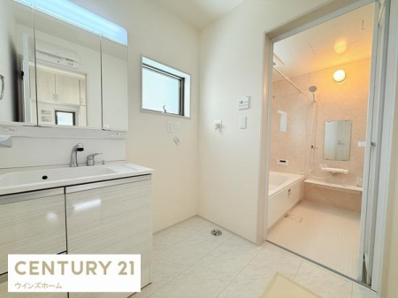 ���ʑ�E���ʏ� ���ʎ��͂�Ƃ肠��L���Ŗ����̏��������K�ł��B���ʑ���[�ɂ́A������p�i��X�L���P�A�p�i�Ȃǂ���������[�ł���悤�X�y�[�X���[�����Ă��܂��I�������芷�C���\���ɍs���܂��I