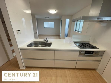 �L�b�`�� �J�����̂���ΖʃJ�E���^�[�L�b�`�����̗p�B���r���O�E�_�C�j���O�Ƃ̈�̊�������A�q�ǂ��������A���Ƒ��Ƃ̂Ȃ���������Ȃ��炨�������y���߂܂��B