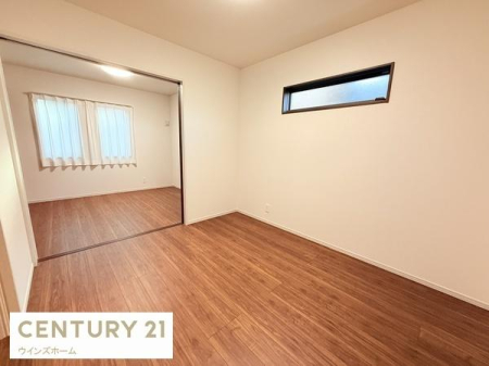 �m�� ��5.3���m���{5.25���m���I�����˂̊J�ŁA�L�X�Ɗ��p���邱�Ƃ��\�ł��I�N���[�[�b�g�A�E�H�[�N�C���N���[�[�b�g�����I