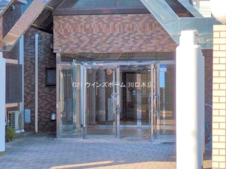 �G���g�����X -
