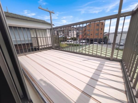 �o���R�j�[ -