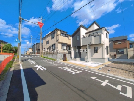 �O�ʓ��H�܂ތ��n�ʐ^ -