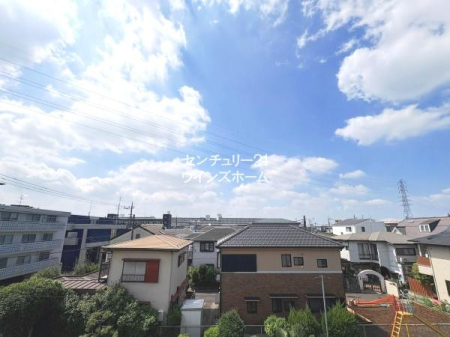 �Z�˂���̒��]�ʐ^ 3�K�̂������Ȃ̂ŊJ����������C�����̂悢���]���]�߂܂��I�����{�݂��k�������ɑ������֐��̍����Z���ŉ��K�ȐV�������X�^�[�g�I