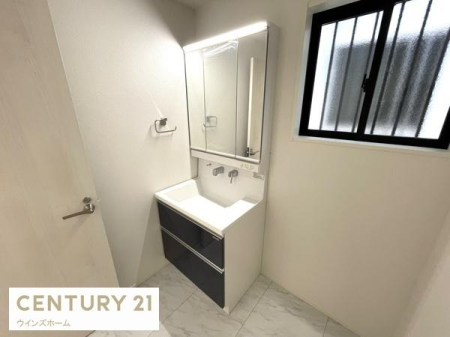 ���ʑ�E���ʏ� ���ʎ��͂�Ƃ肠��L���Ŗ����̏��������K�ł��B���ʑ���[�ɂ́A������p�i��X�L���P�A�p�i�Ȃǂ���������[�ł���悤�X�y�[�X���[�����Ă��܂��I�������芷�C���\���ɍs���܂��I