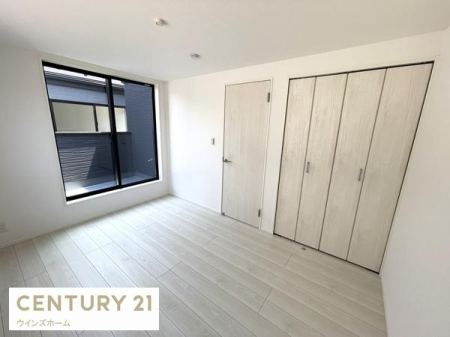 �m�� �o���R�j�[�ɖʂ����m����6���B�������聕���ʂ��̗ǂ��J���I�ȕ��͋C�I�N���[�[�b�g�����I