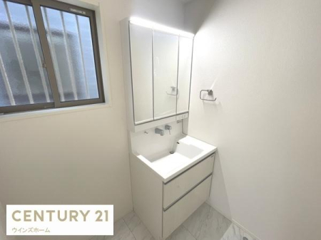 ���ʑ�E���ʏ� ���ʎ��͂�Ƃ肠��L���Ŗ����̏��������K�ł��B���ʑ���[�ɂ́A������p�i��X�L���P�A�p�i�Ȃǂ���������[�ł���悤�X�y�[�X���[�����Ă��܂��I�������芷�C���\���ɍs���܂��I