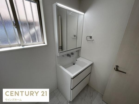 ���ʑ�E���ʏ� ���ʎ��͂�Ƃ肠��L���Ŗ����̏��������K�ł��B���ʑ���[�ɂ́A������p�i��X�L���P�A�p�i�Ȃǂ���������[�ł���悤�X�y�[�X���[�����Ă��܂��I�������芷�C���\���ɍs���܂��I