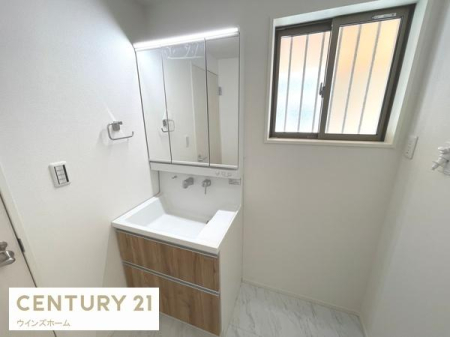 ���ʑ�E���ʏ� ���ʎ��͂�Ƃ肠��L���Ŗ����̏��������K�ł��B���ʑ���[�ɂ́A������p�i��X�L���P�A�p�i�Ȃǂ���������[�ł���悤�X�y�[�X���[�����Ă��܂��I�������芷�C���\���ɍs���܂��I