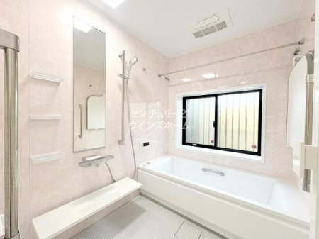 ���� �L��1.25�؂̂������Ƃ��������C�X�y�[�X�B�������̂��闁���ŉ��K�ȃo�X�^�C�������y���݂��������I�g�[�����@�t���ŉJ�̓��͈ߗފ������Ƃ��Ă��劈��ł��I�傫�ȑ�������̂Ŋ��C����������ł��܂��B