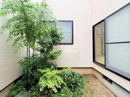 �� ���낪��̂Ńv���C�o�V�[��ۂ��Ȃ��疾�邭���ʂ��̗ǂ������Â��肪�\�ł��I����ɂ��Ƃ̓쑤�ɂ�����X�y�[�X������̂ŁA�K�[�f�j���O��v�`�ƒ�؉����y���߂܂��I