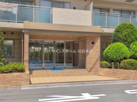 �G���g�����X -