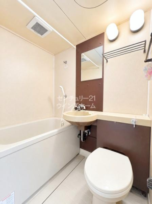 ���� �����C�͈���̔���������났�̏ꏊ�ł��B���邭�������̂���o�X���[���ŐS�Ƒ̂����t���b�V���ł��܂��I