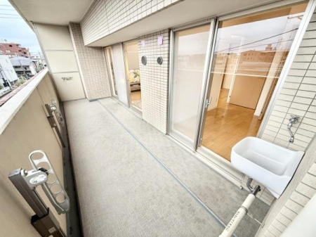 �o���R�j�[ �z������ǍD�ȍL�X�o���R�j�[�B���󕨂������Ղ花���āA���������K�ł��B