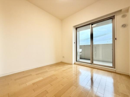 �m�� �o���R�j�[�ɖʂ����m����5���B�������聕���ʂ��̗ǂ��J���I�ȕ��͋C�I�N���[�[�b�g�����������������X�b�L���Еt���܂��I