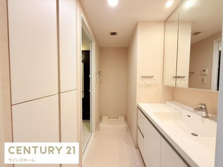 ���ʑ�E���ʏ� ��^���ʎ��͂�Ƃ肠��L���Ŗ����̏��������K�ł��B�g������Ɣ����������˔��������ʎ��ł��B���l���ނ������Ղ���[�ł���X�y�[�X���������Ă���܂��B