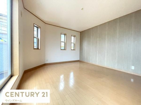 �m�� 8.7���̗m���̓x�b�h�������Ă��]�T�̂���L���ł��B��Ƃ�̂���N���[�[�b�g�����������[�ɍ���܂���I�쐼���o���R�j�[�ɖʂ��A�z������ǍD�ł��I