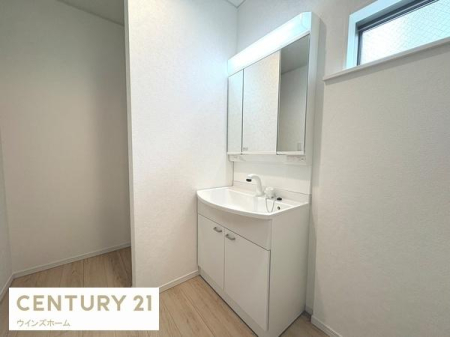 ���ʑ�E���ʏ� ���ʎ��͂�Ƃ肠��L���Ŗ����̏��������K�ł��B���ʑ���[�ɂ́A������p�i��X�L���P�A�p�i�Ȃǂ���������[�ł���悤�X�y�[�X���[�����Ă��܂��I