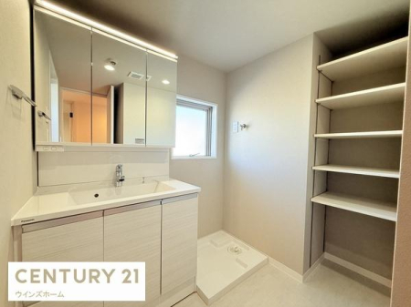���ʑ�E���ʏ� ��^���ʎ��͂�Ƃ肠��L���Ŗ����̏��������K�ł��B�g������Ɣ����������˔��������ʎ��ł��B���l���ނ������Ղ���[�ł���X�y�[�X���������Ă���܂��B