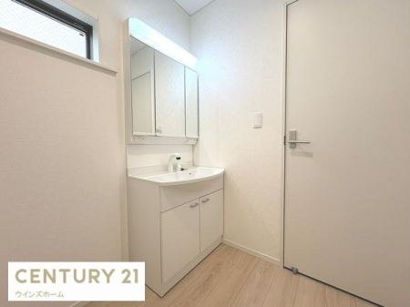 ���ʑ�E���ʏ� ���ʎ��͂�Ƃ肠��L���Ŗ����̏��������K�ł��B���ʑ���[�ɂ́A������p�i��X�L���P�A�p�i�Ȃǂ���������[�ł���悤�X�y�[�X���[�����Ă��܂��I