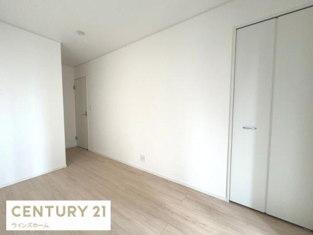 �m�� �V���v���ȗm����5.7���B�E�H�[�N�C���N���[�[�b�g�A�N���[�[�b�g�Ǝ��[2�J�������ł������̐������ڂ����₷���ł��I