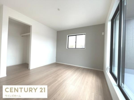 �m�� �o���R�j�[�ɖʂ����m����8.3���ł�Ƃ肪����܂��B��������ǍD�I�E�H�[�N�C���N���[�[�b�g���������������X�b�L���A�Ƌ����R�z�u�ł��܂��ˁI